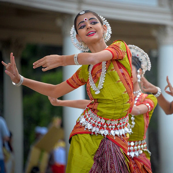 Dancers in traditional Indian dress