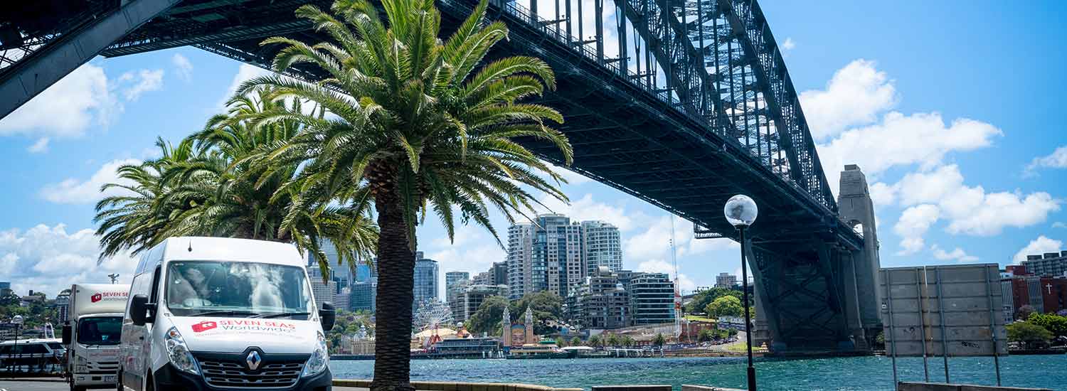 Seven Seas Worldwide van under Sydney Harbour Bridge